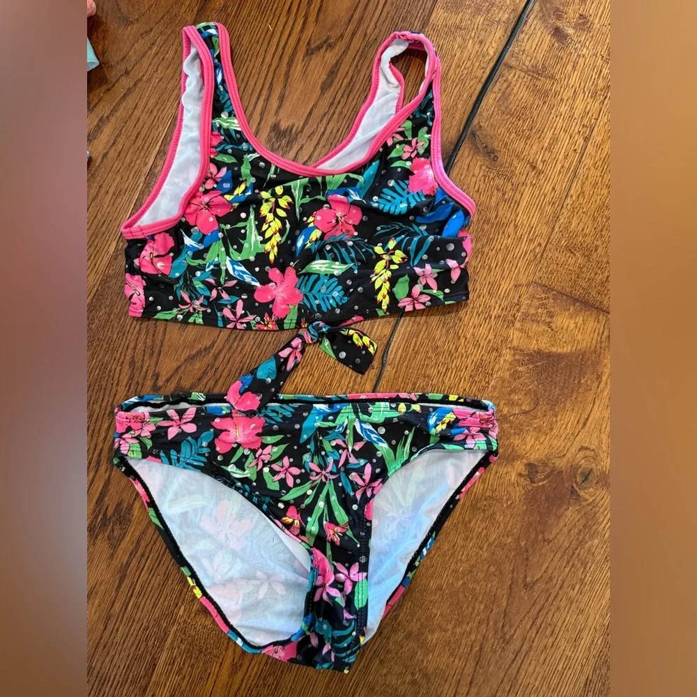 Girls'  10-12 bathing/swim suit bundle - Picture 2 of 9